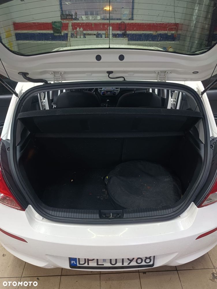 Hyundai i20 1.25 Classic + - 12