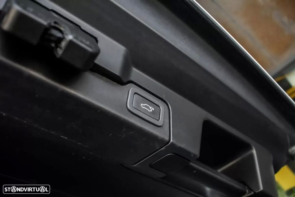 Land Rover Range Rover Evoque - 28
