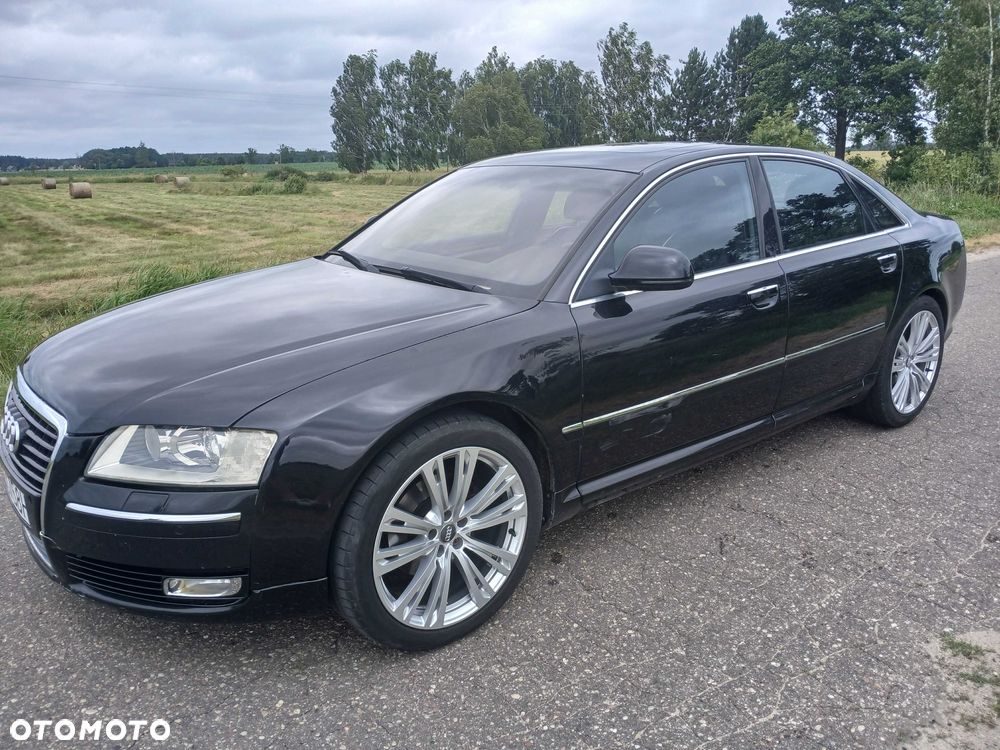 Audi A8 - 1
