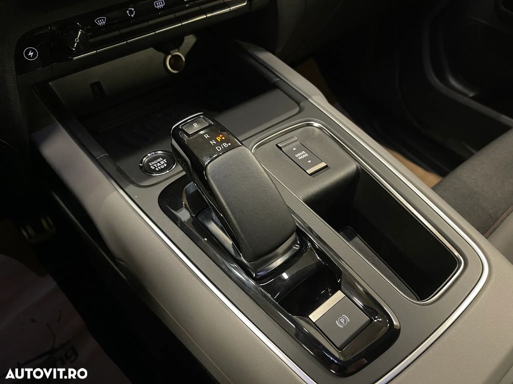 Citroën C5 Aircross 1.6 FWD 225 EAT8 Shine - 27