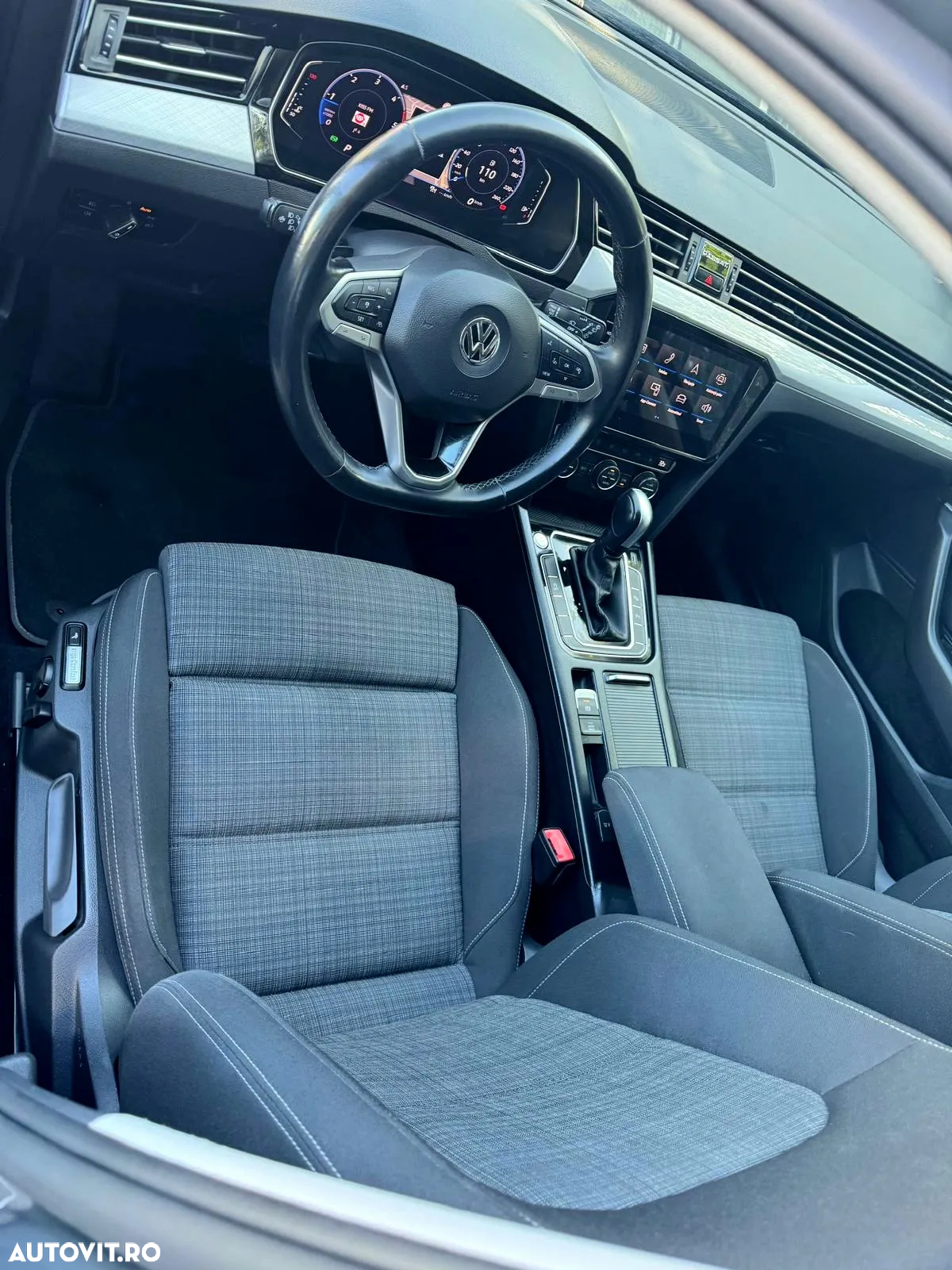 Volkswagen Passat 2.0 TDI (BlueMotion Technology) DSG Highline - 18