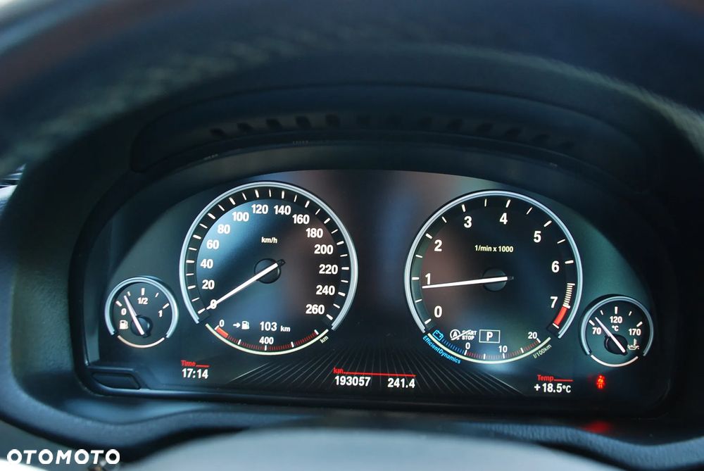 BMW X3 xDrive28i xLine - 23