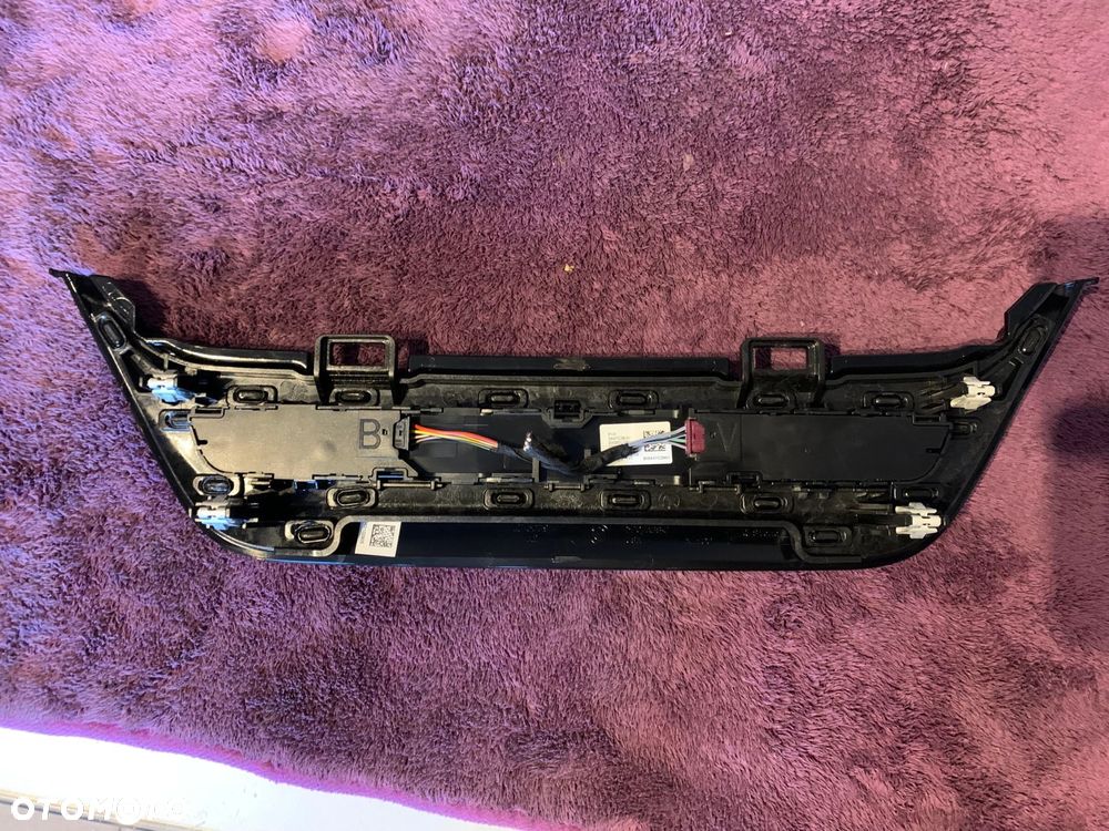 PANEL STEROWANIA RADIA 5A47C39 8' F91 M8 Convertible 8' F92 M8 Coupé 8' F93 M8 Gran Coupé 8' G14 Convertible 8' G15 Coup - 5