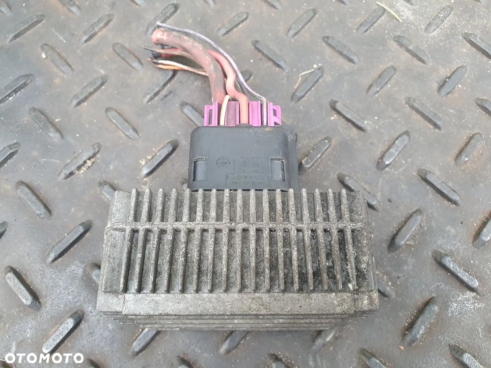 OPEL ASTRA H III VECTRA C PRZEKAŹNIK ŚWIEC ŻAROWYCH 55354141 POSIADAM 5 SZT - 8