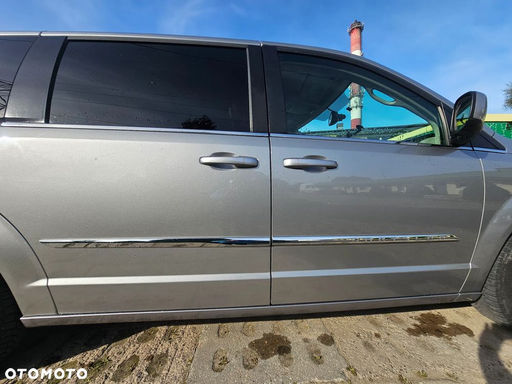Chrysler Town & Country 3.6 Touring - 14
