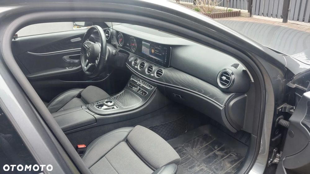 Mercedes-Benz Klasa E 220 d 9G-TRONIC Avantgarde - 14