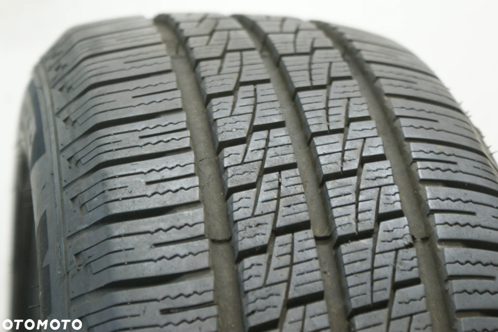 całoroczne 195/60R16C MINERVA ALL SEASON VAN MASTER 7,8mm 2022r B1129 - 2
