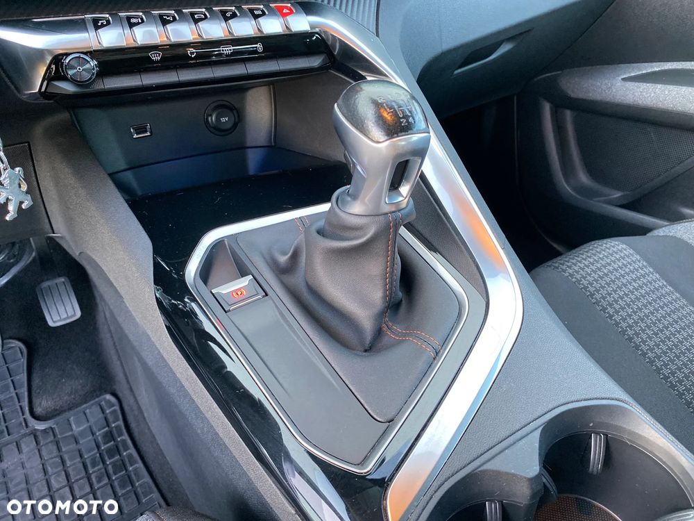 Peugeot 3008 1.5 BlueHDi Active S&S - 25