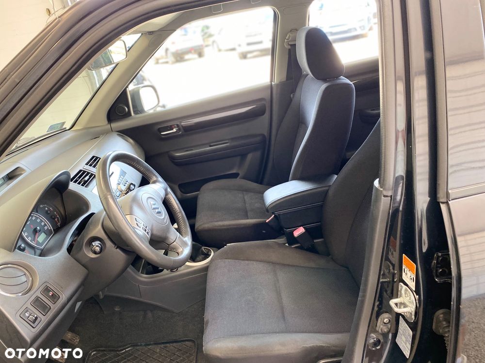 Suzuki Swift 1.3 Club - 9