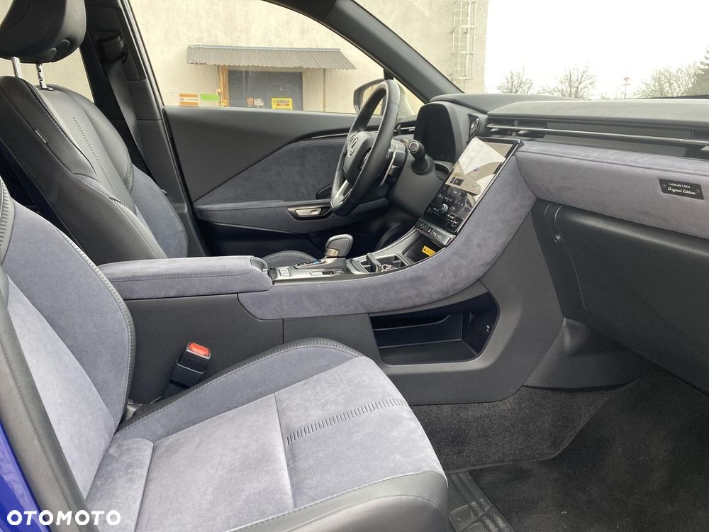 Lexus LBX 1.5 Hybrid Original Edition - 14