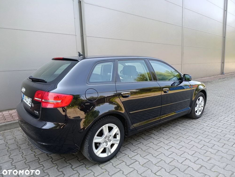 Audi A3 Sportback 1.4 TFSI Attraction - 9