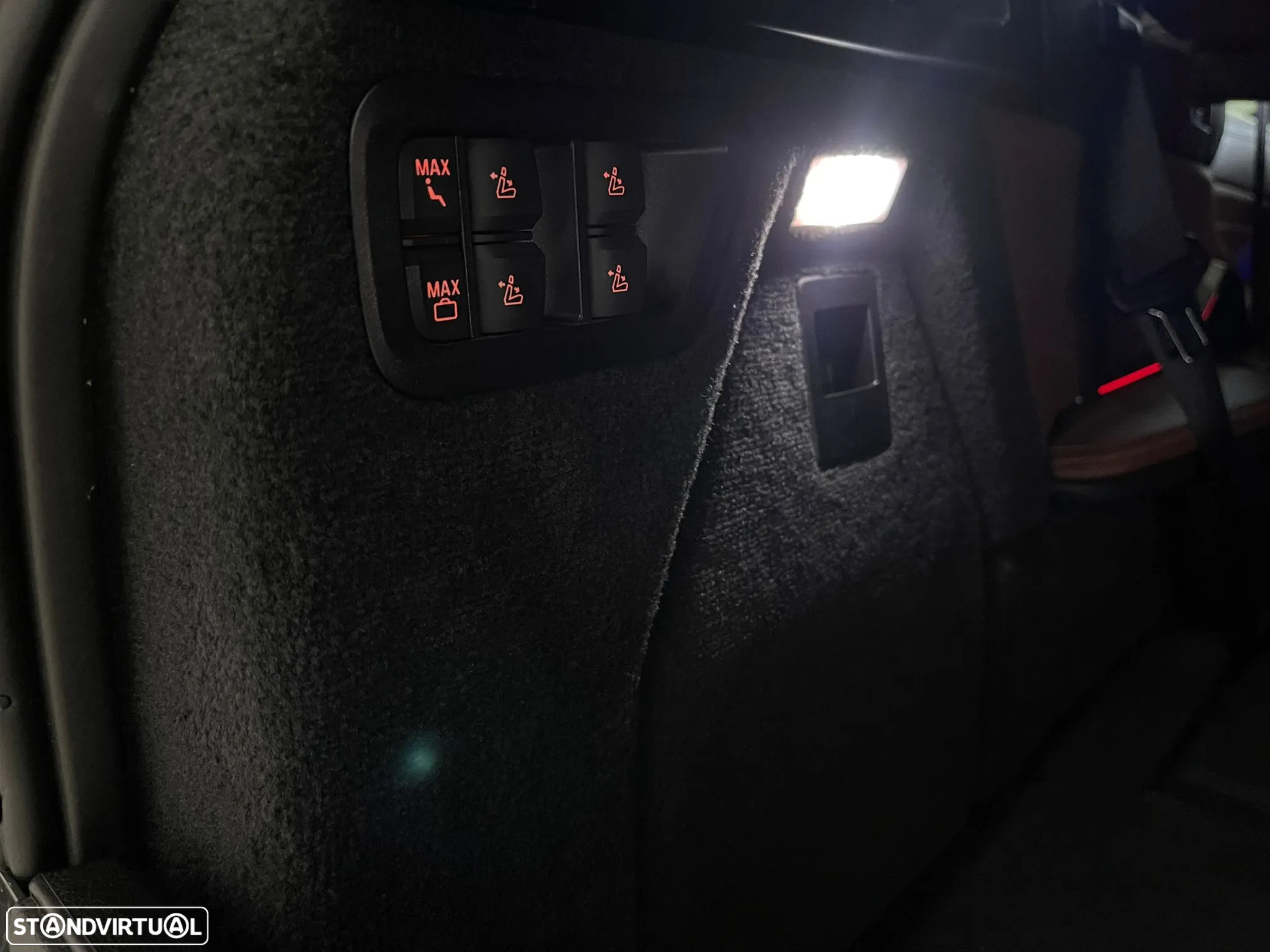 BMW X7 M M60i - 55