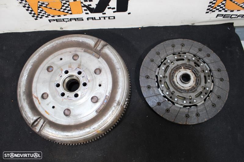 Kit Embraiagem Volkswagen Passat Variant (3C5)  03G141025f / 03L105266 - 3