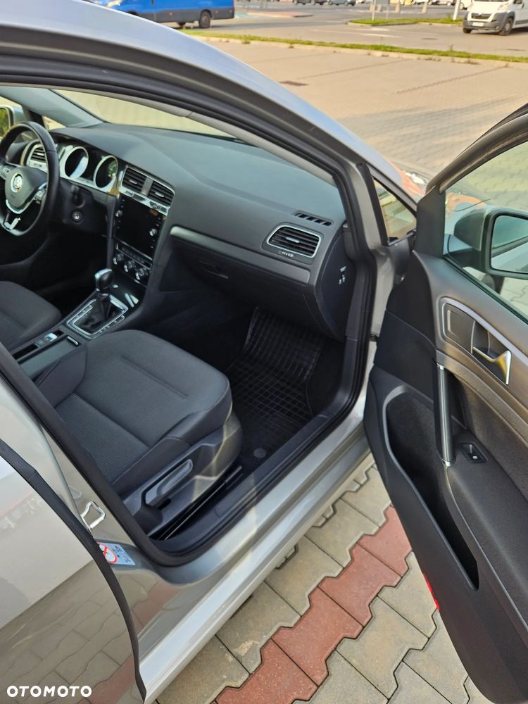 Volkswagen Golf 1.4 TSI BMT Comfortline DSG - 17
