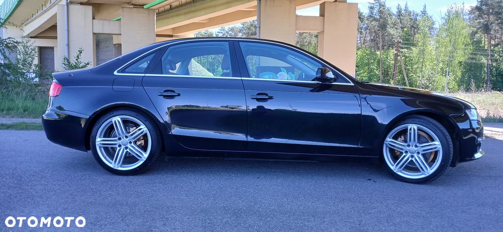 Audi A4 Limousine - 3