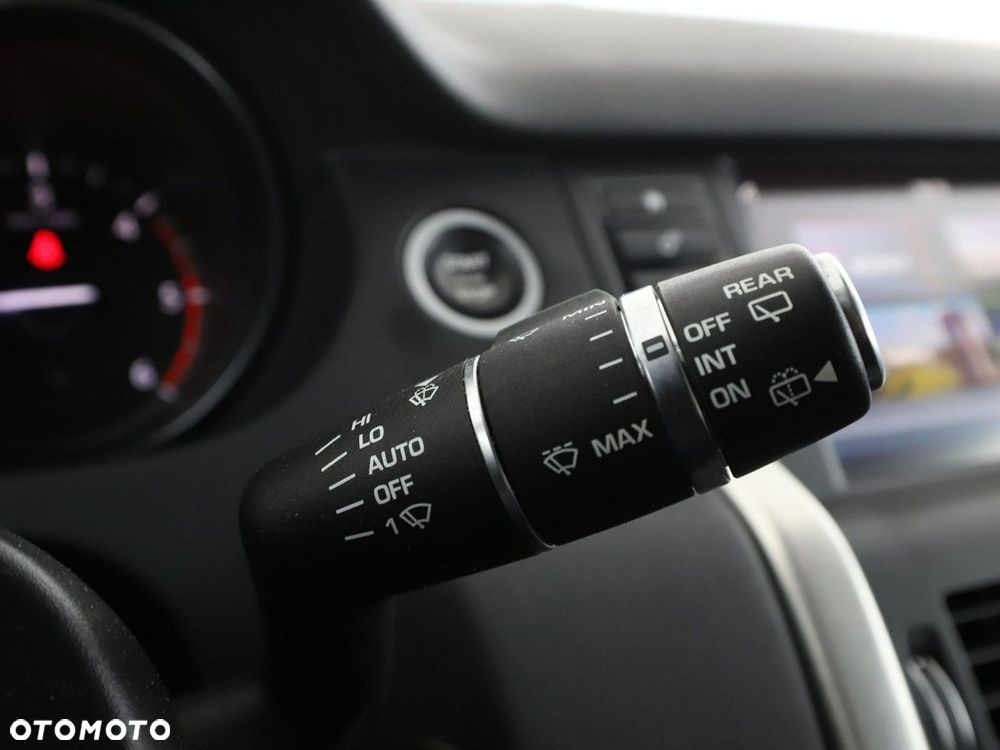 Land Rover Discovery Sport 2.0 TD4 SE - 31