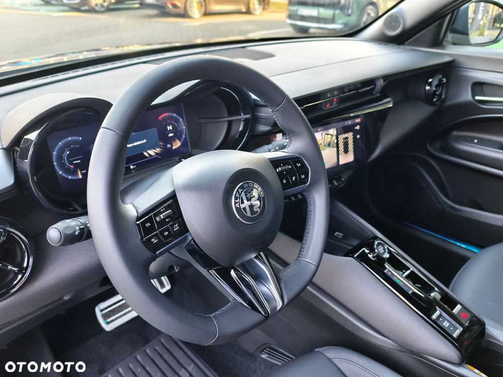 Alfa Romeo Junior 1.2 VGT Ibrida Ti - 19