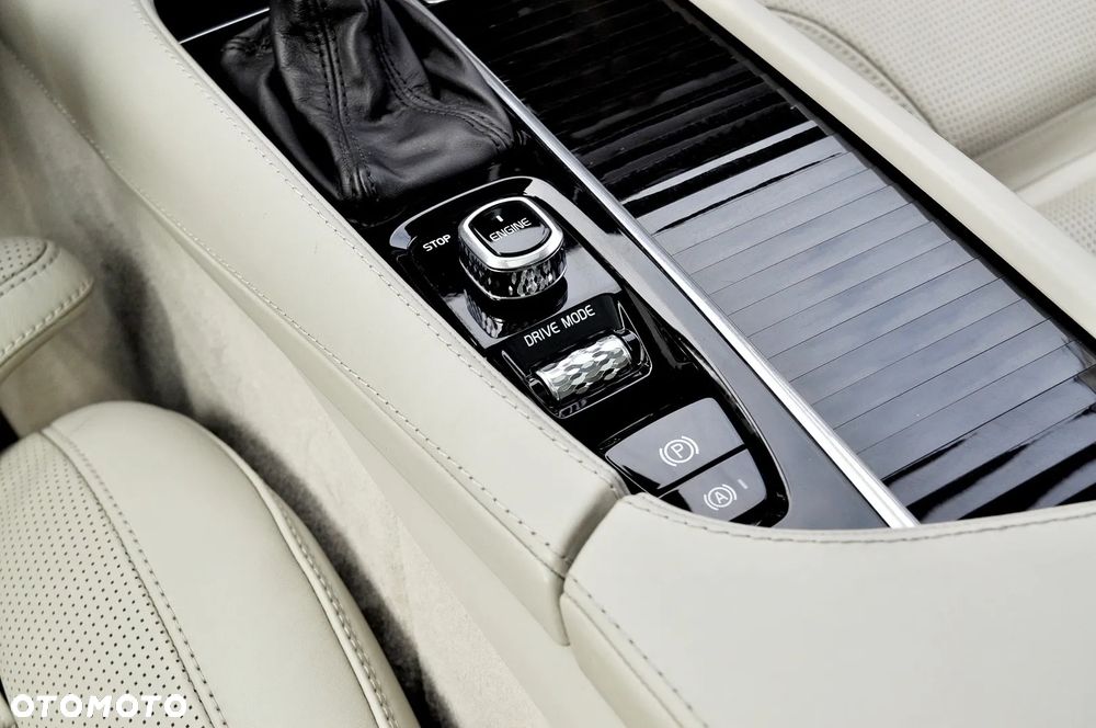 Volvo S90 D4 Inscription - 33