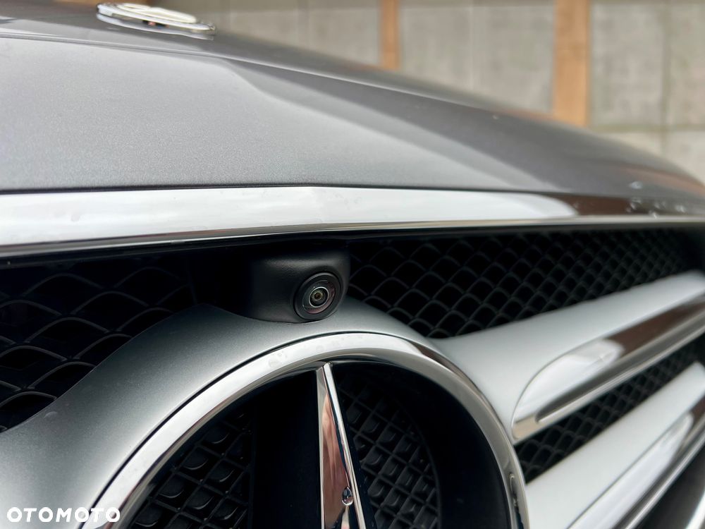 Mercedes-Benz Klasa E - 28