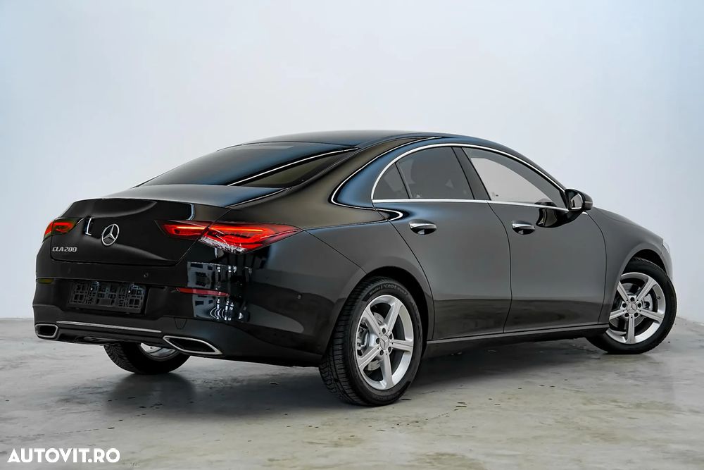 Mercedes-Benz CLA 200 - 4