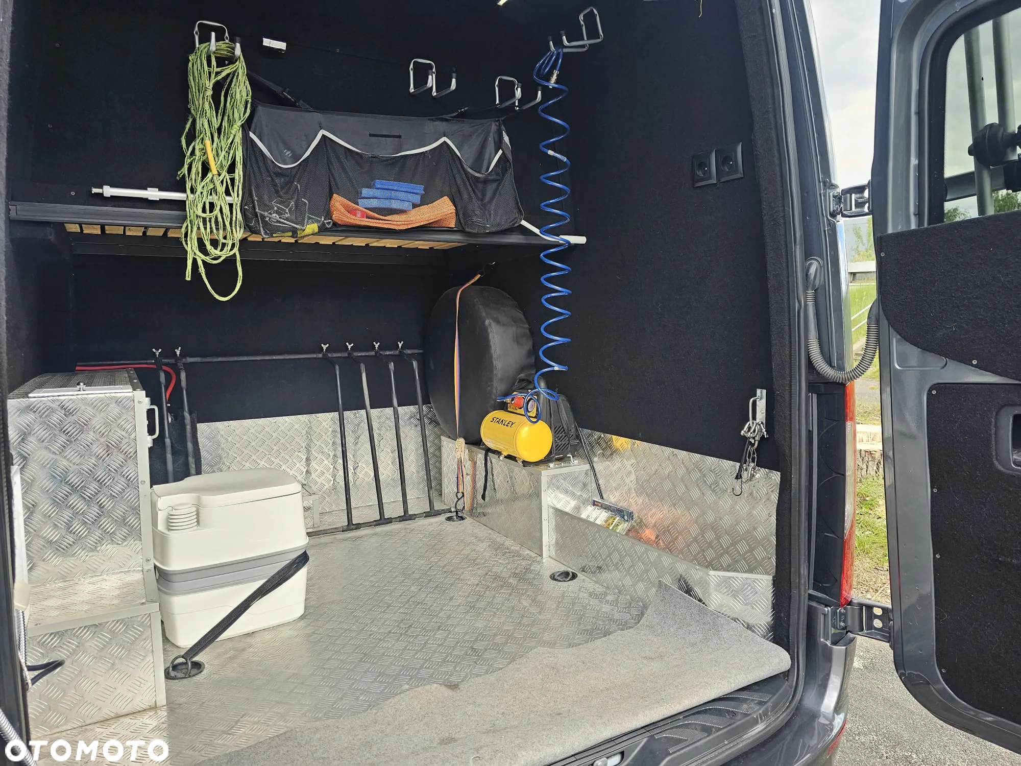 Mercedes-Benz SPRINTER - 4