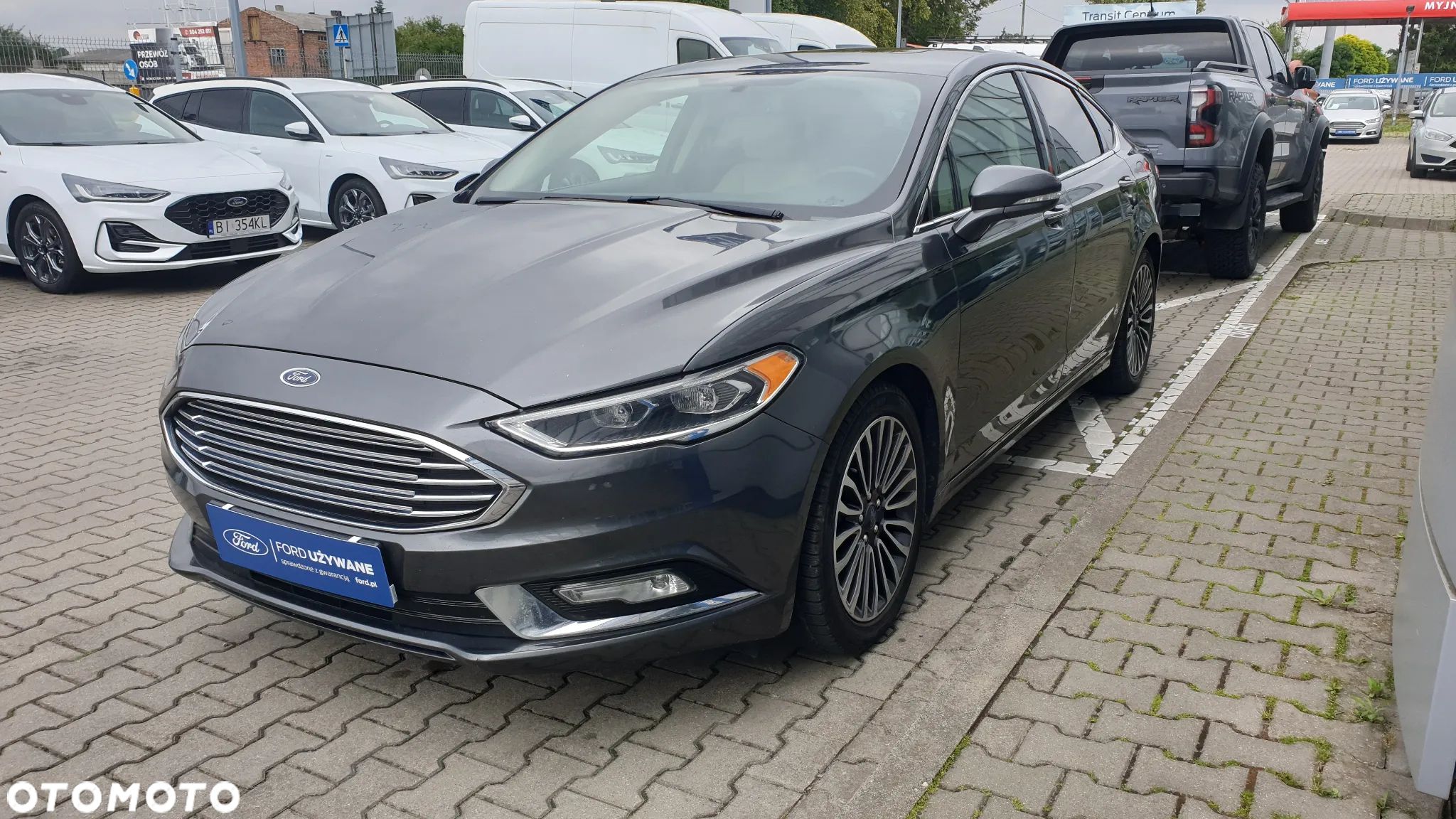 Ford Fusion 2.0 EcoBoost Titanium - 4