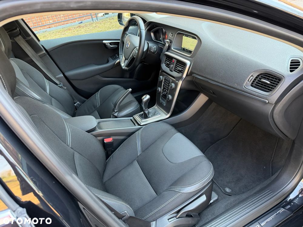 Volvo V40 D4 Inscription - 5