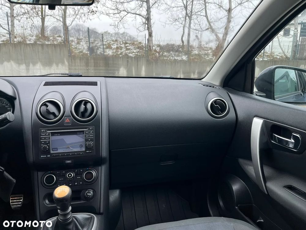 Nissan Qashqai 2.0 4 x 4 tekna - 21
