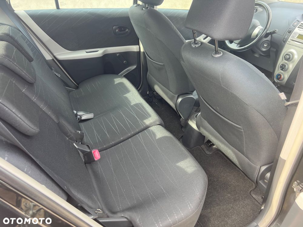 Toyota Yaris 1.3 VVT-i Team - 6