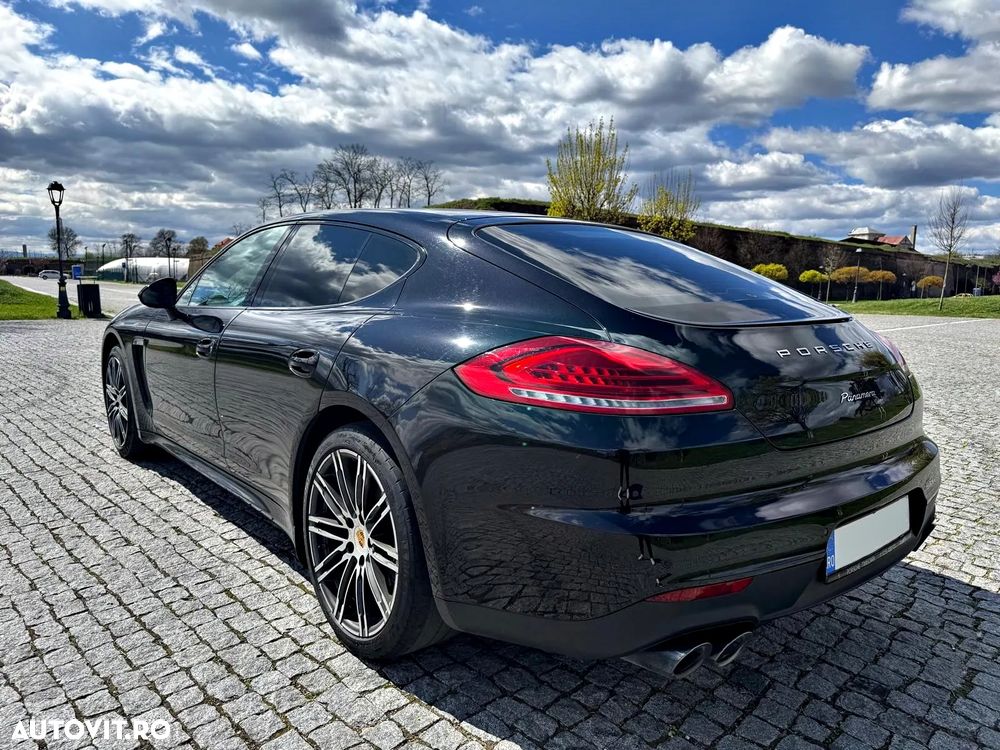 Porsche Panamera Edition - 5
