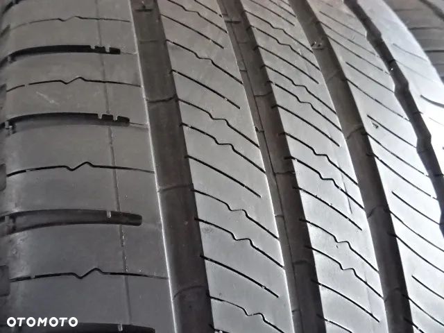 235/40/R19 92V Michelin Primacy MX - 4