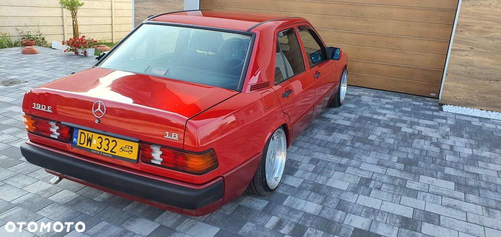 Mercedes-Benz W201 (190) - 6