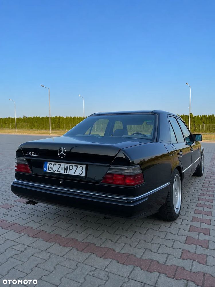 Mercedes-Benz W124 (1984-1993) - 4