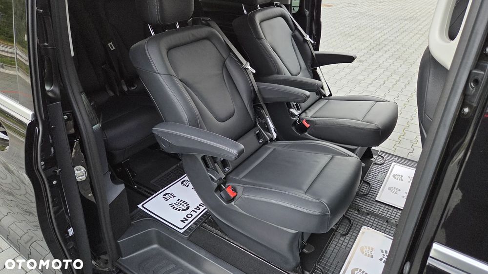Mercedes-Benz Klasa V 250 d lang 9G-TRONIC Avantgarde - 16