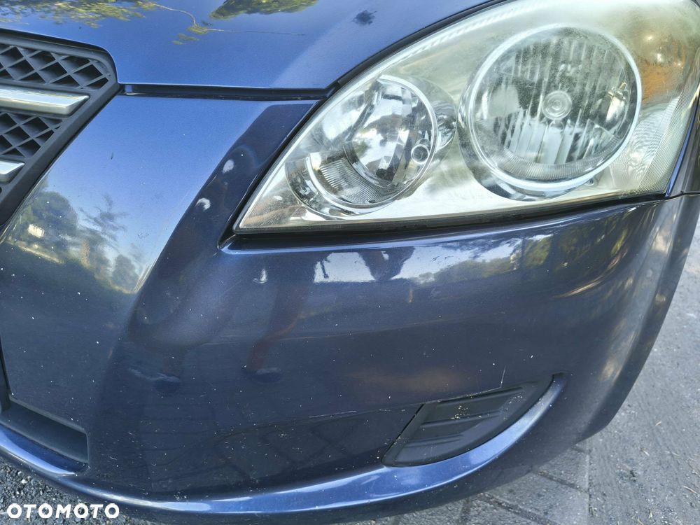 Kia Ceed - 11