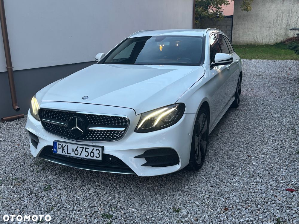Mercedes-Benz E-Class 2016 photo 2