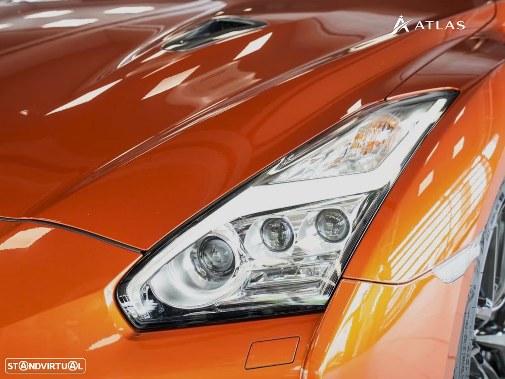 Nissan GT-R Prestige Edition - 4