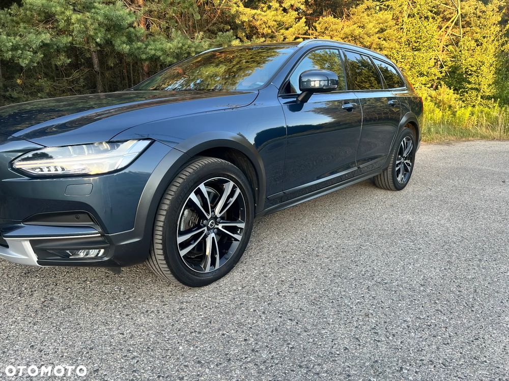 Volvo V90 D5 AWD Momentum - 12