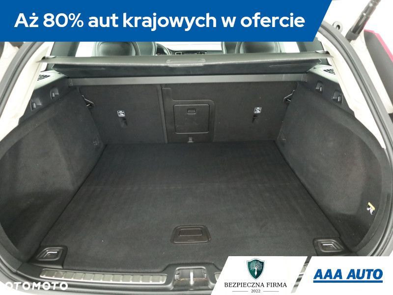 Volvo V60 Cross Country - 10