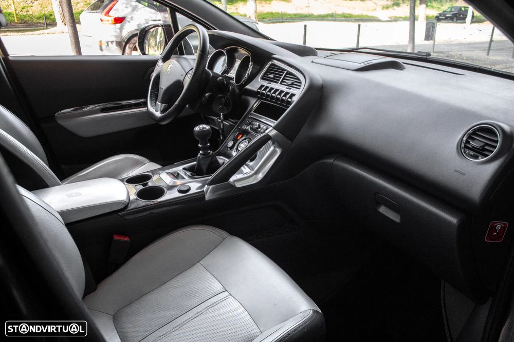 Peugeot 3008 1.6 HDi Roland Garros - 23