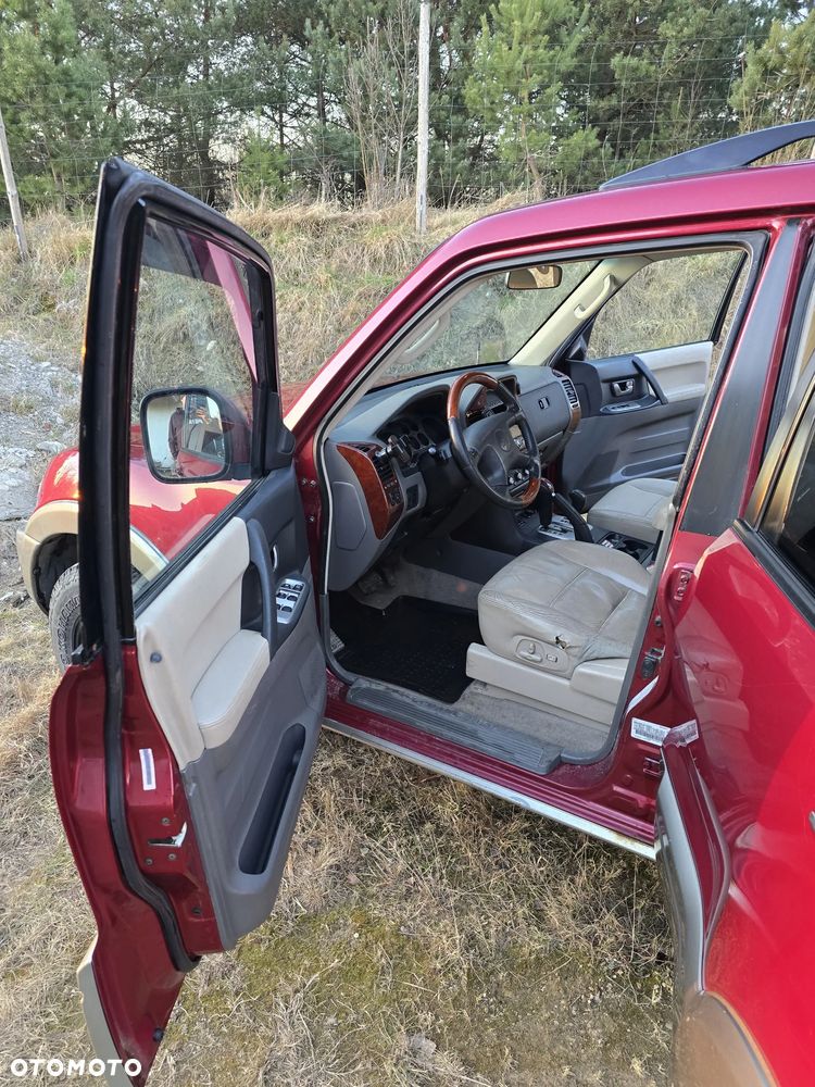 Mitsubishi Montero - 13