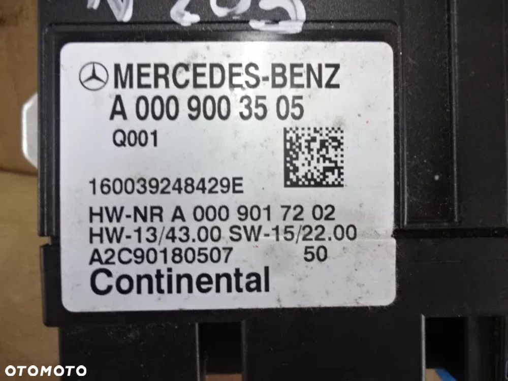 MERCEDES W205 6.3 AMG MODUŁ POMPY PALIWA - 2