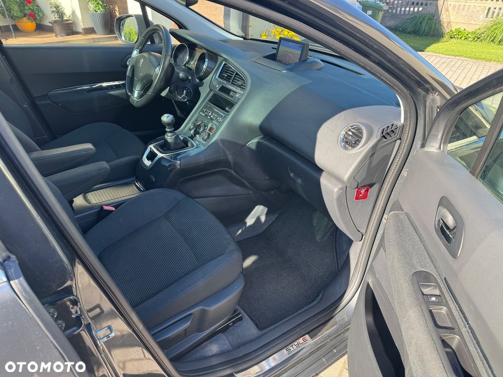 Peugeot 5008 BlueHDI 120 Stop & Start Style - 16