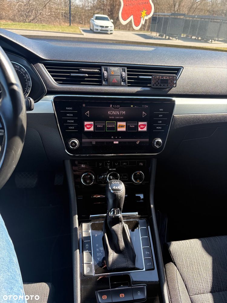 Skoda Superb 2.0 TDI 4x4 Style DSG - 19