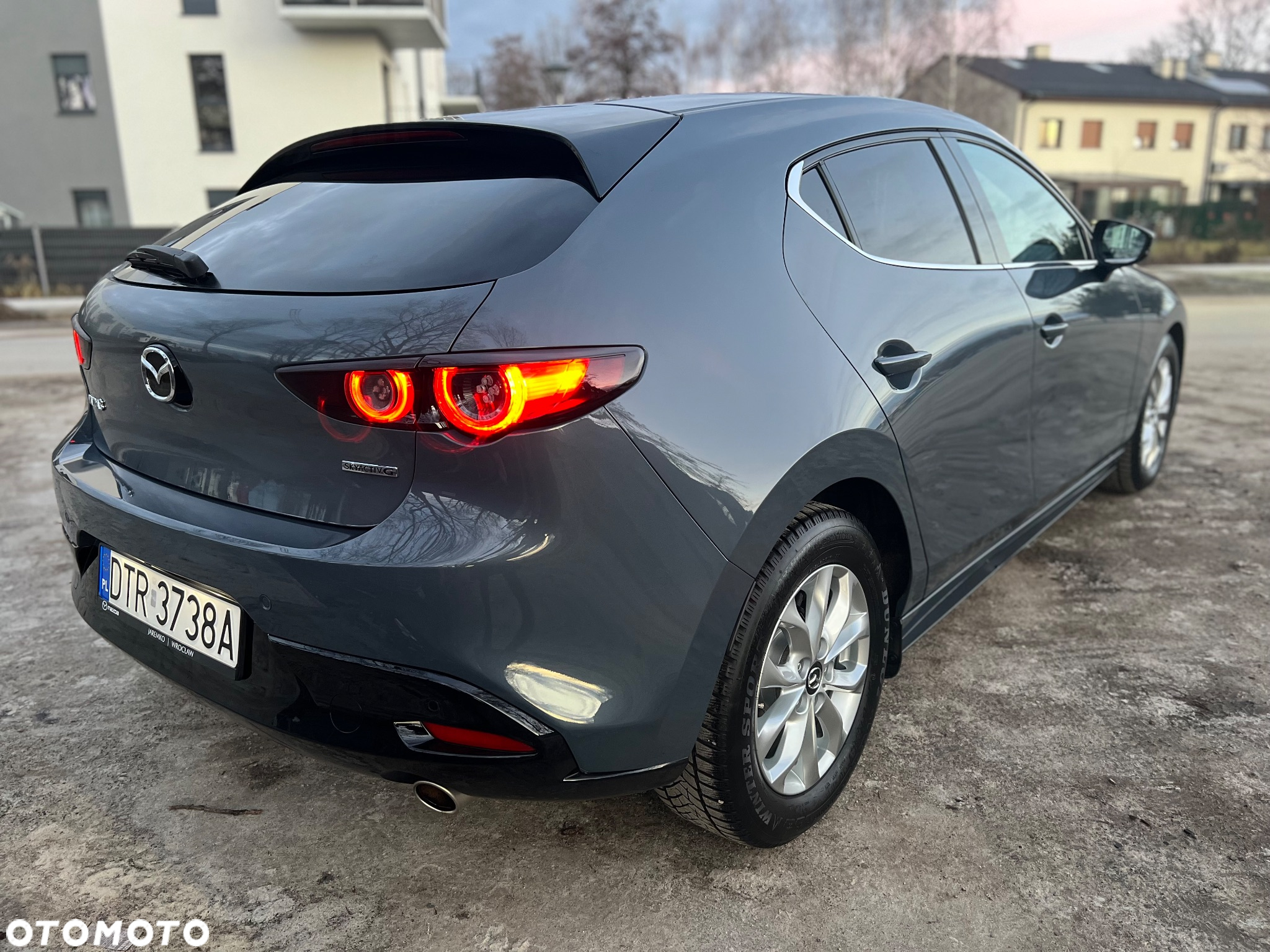 Mazda 3 e-SKYACTIV-G 2.0 M HYBRID SELECTION - 4