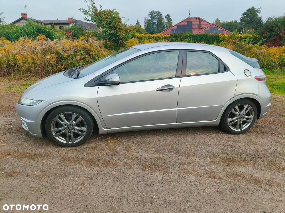 Honda Civic 1.8 GT Special Edition - 9