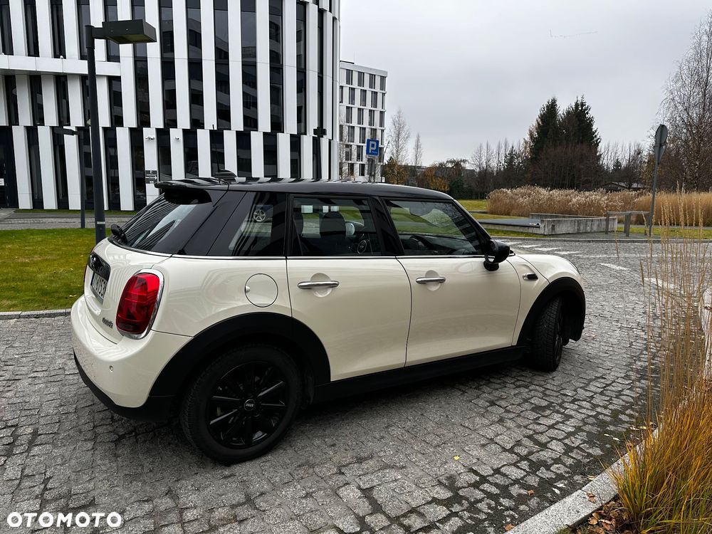 MINI Cooper Standard - 4