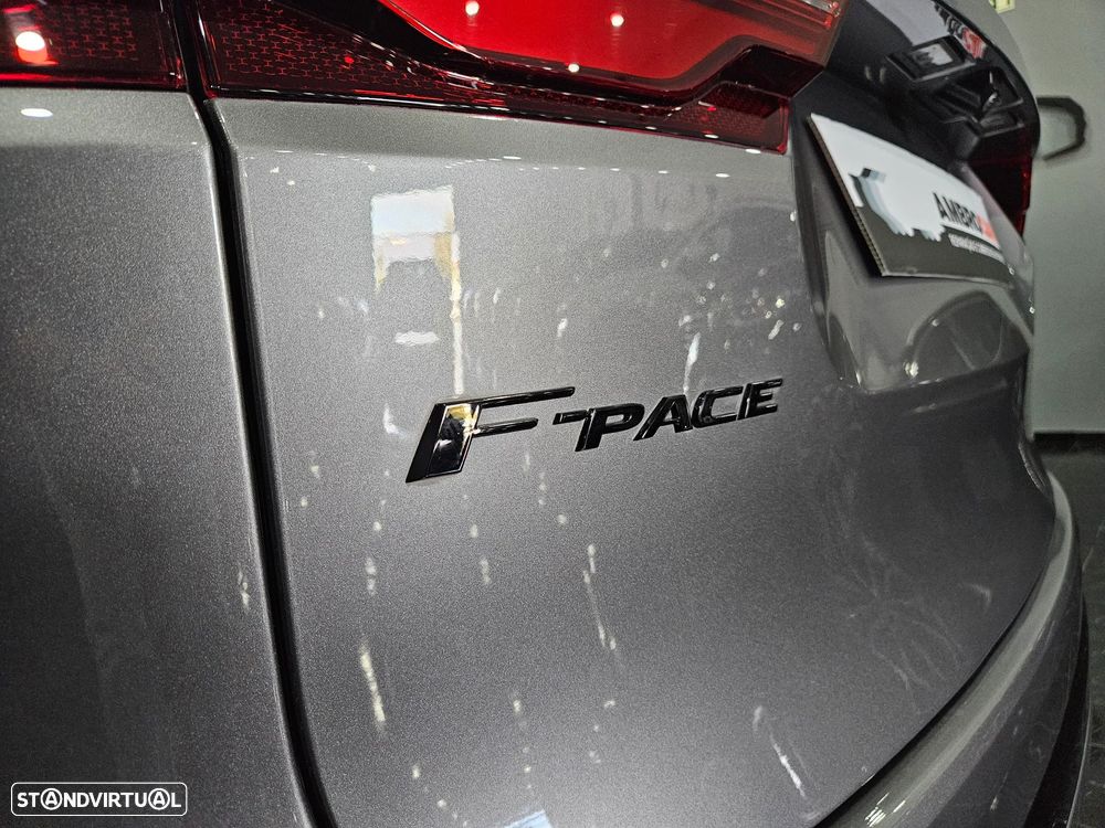 Jaguar F-Pace 2.0 P400e AWD R-Dynamic SE - 8