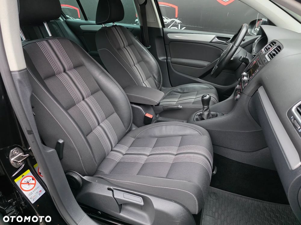 Volkswagen Golf 1.6 TDI DPF MATCH - 23