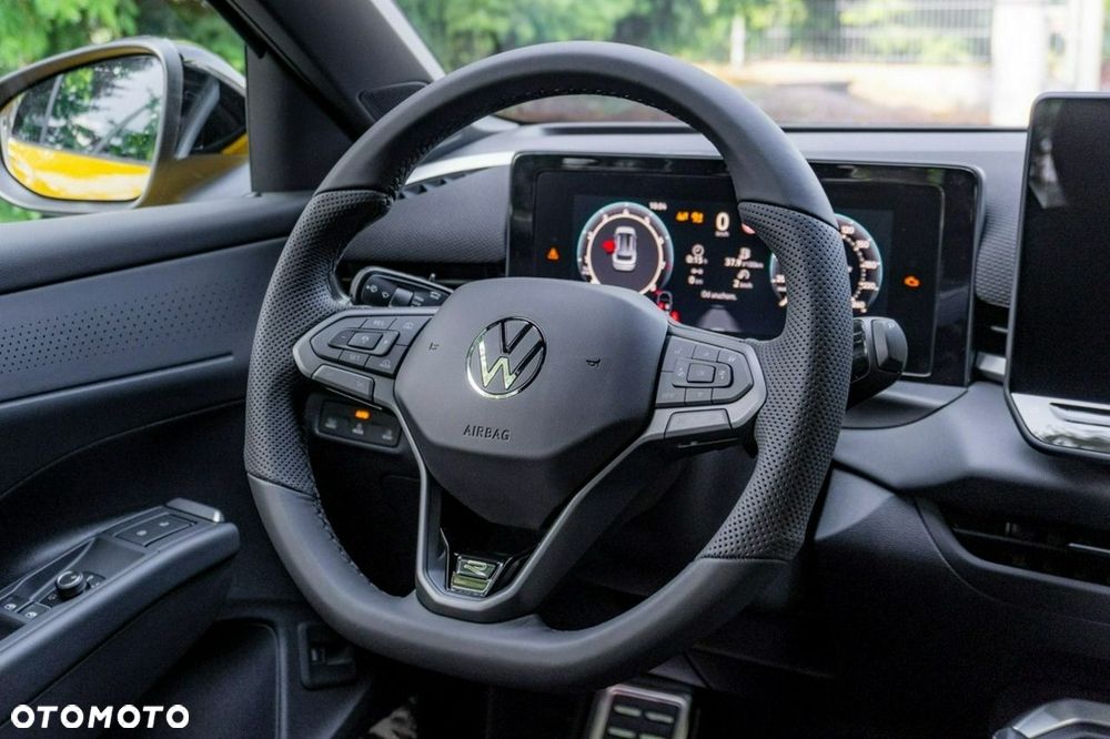 Volkswagen T-Roc - 25